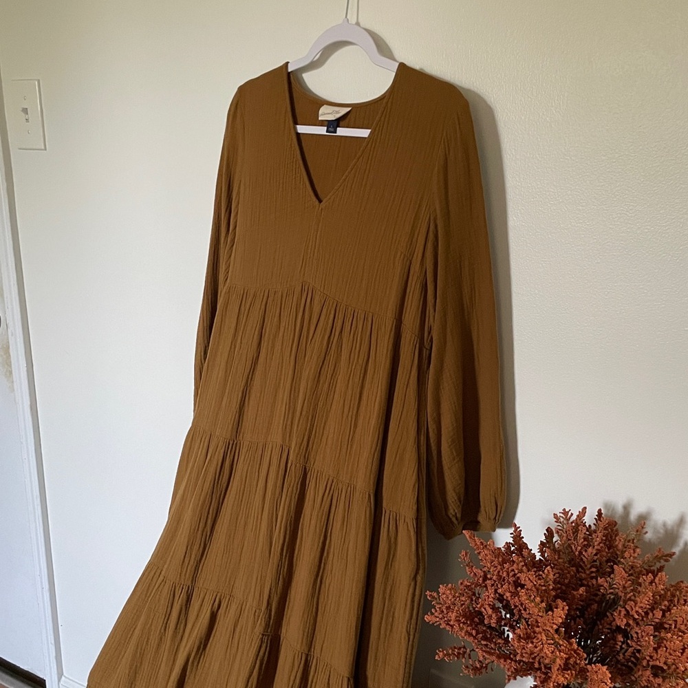 Target Universal Thread - Long Sleeve Maxi Tiered Dress SMALL
